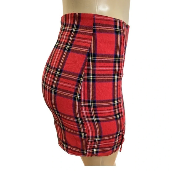 Shein plaid front slit mini skirt (Preowned) - Picture 2 of 4